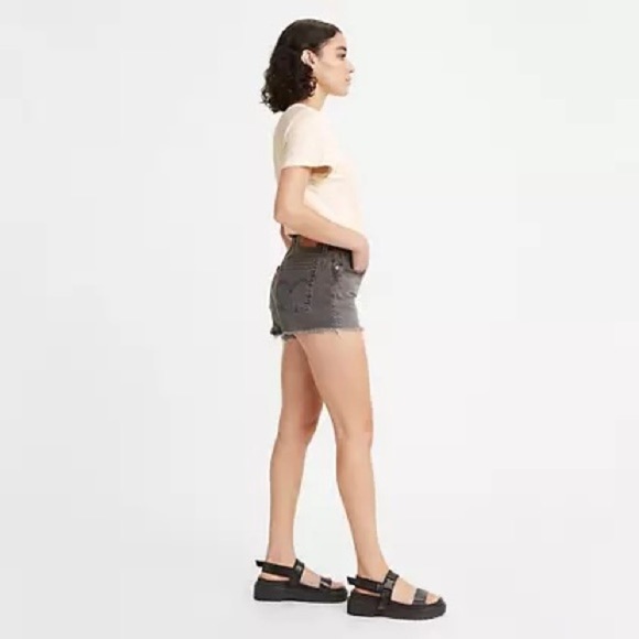 Levi’s 501 High Rise Black Wash Button Fly‎ Denim Shorts - Picture 2 of 12